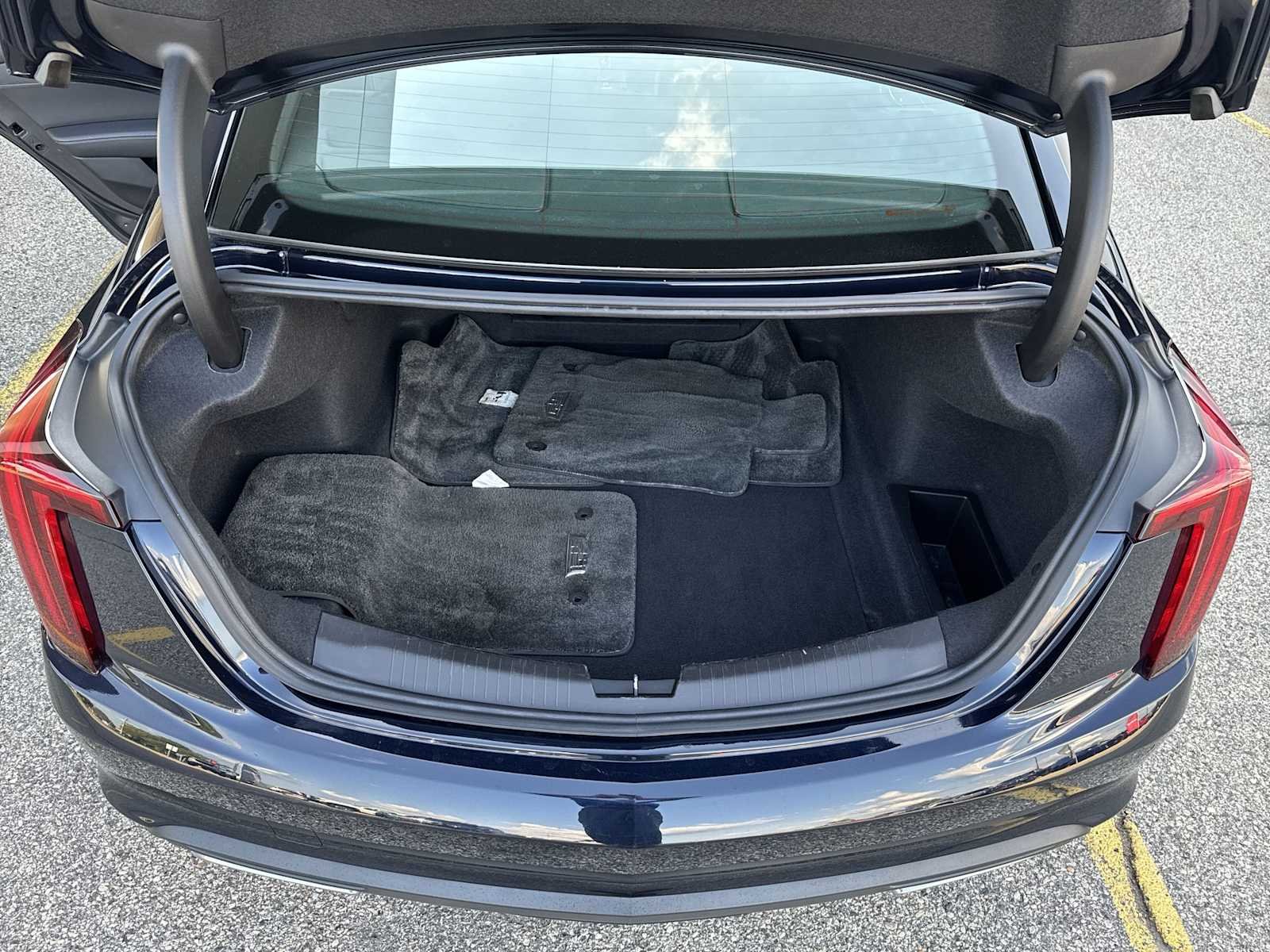 Certified Used 2021 DARK MOON BLUE METALLIC Cadillac Premium Luxury image 26