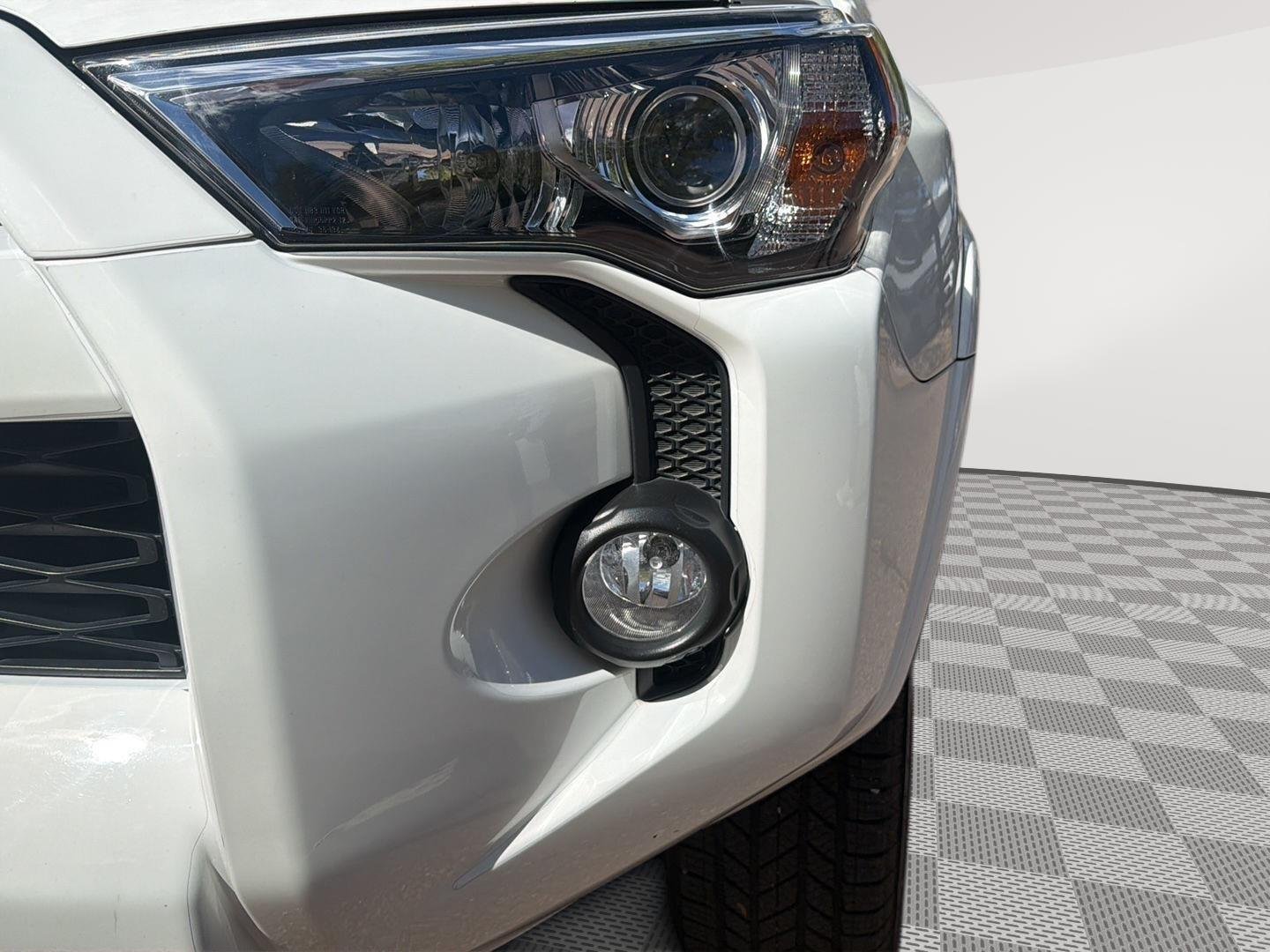 Certified Used 2019 Super White Toyota SR5 image 41