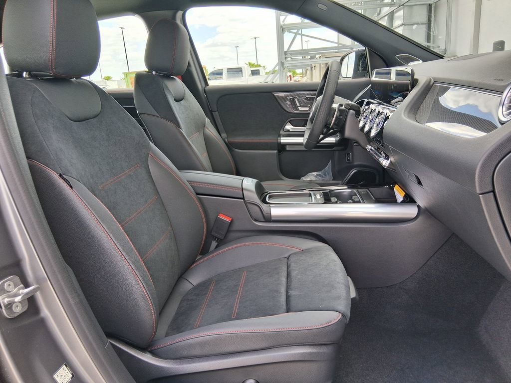 New 2026 MANUFAKTUR Mountain Grey Magno Mercedes-Benz AMG® GLA 35 4MATIC® SUV image 57