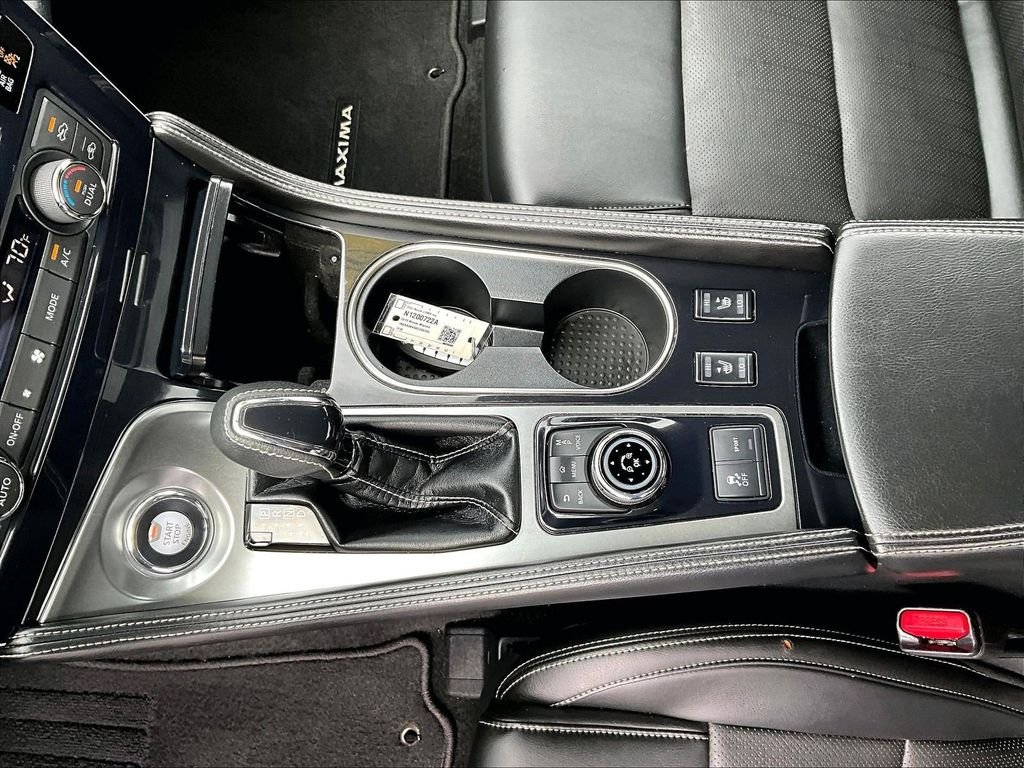 Used 2019 Gray Nissan 3.5 SV image 19