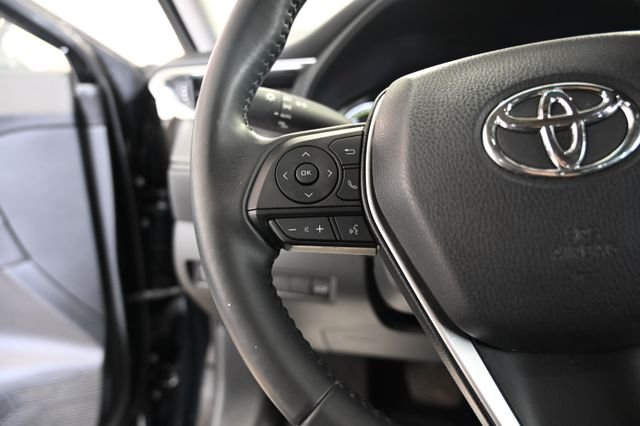 2023 Toyota Venza LE - Photo 23