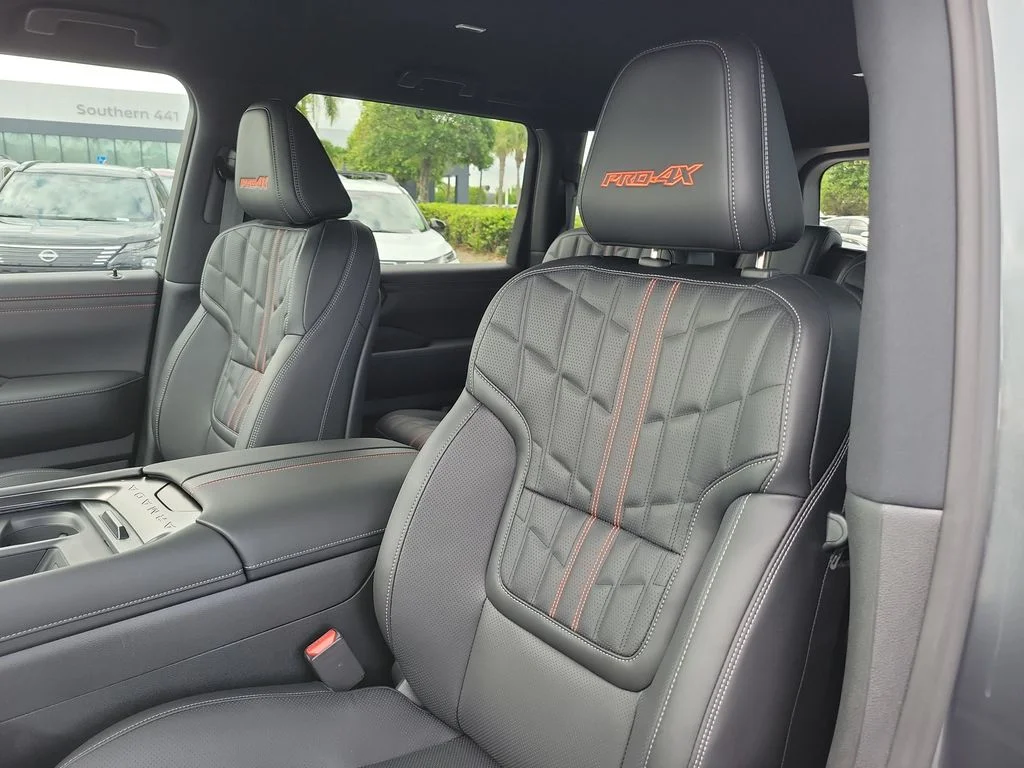 New 2026 White Nissan PRO-4X image 21