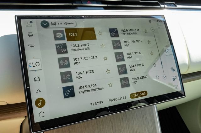 New 2027 Varesine Blue Land Rover SE image 39