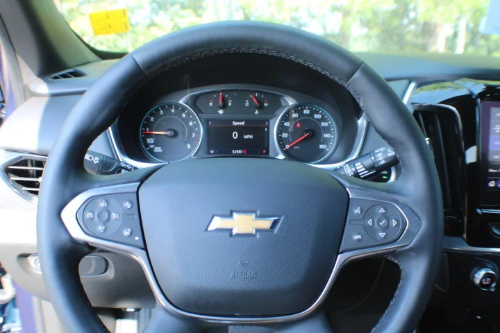 Used 2023 Northsky Blue Metallic Chevrolet LT Leather image 8