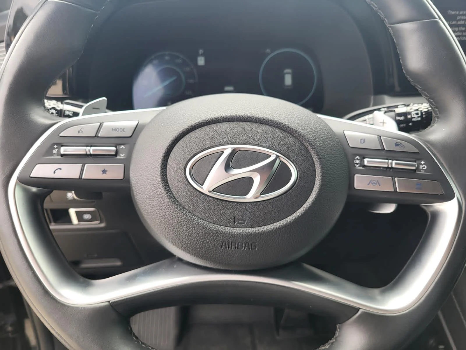 Used 2025 Abyss Black Pearl Hyundai Calligraphy Night Edition image 17