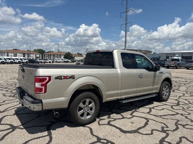 Used 2018 White Gold Ford XLT image 4