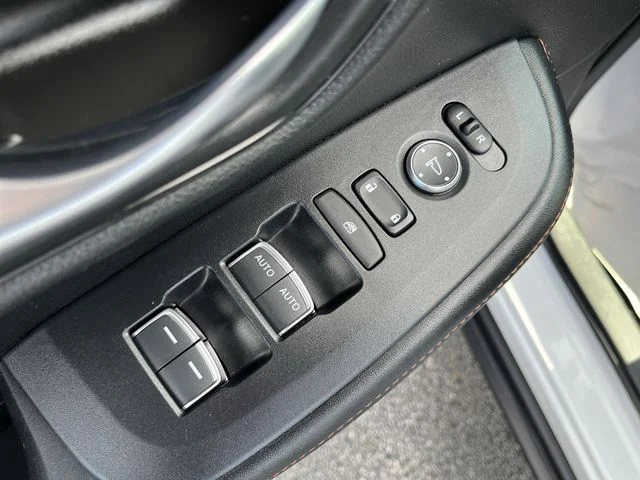 Used 2025  Honda Sport image 17