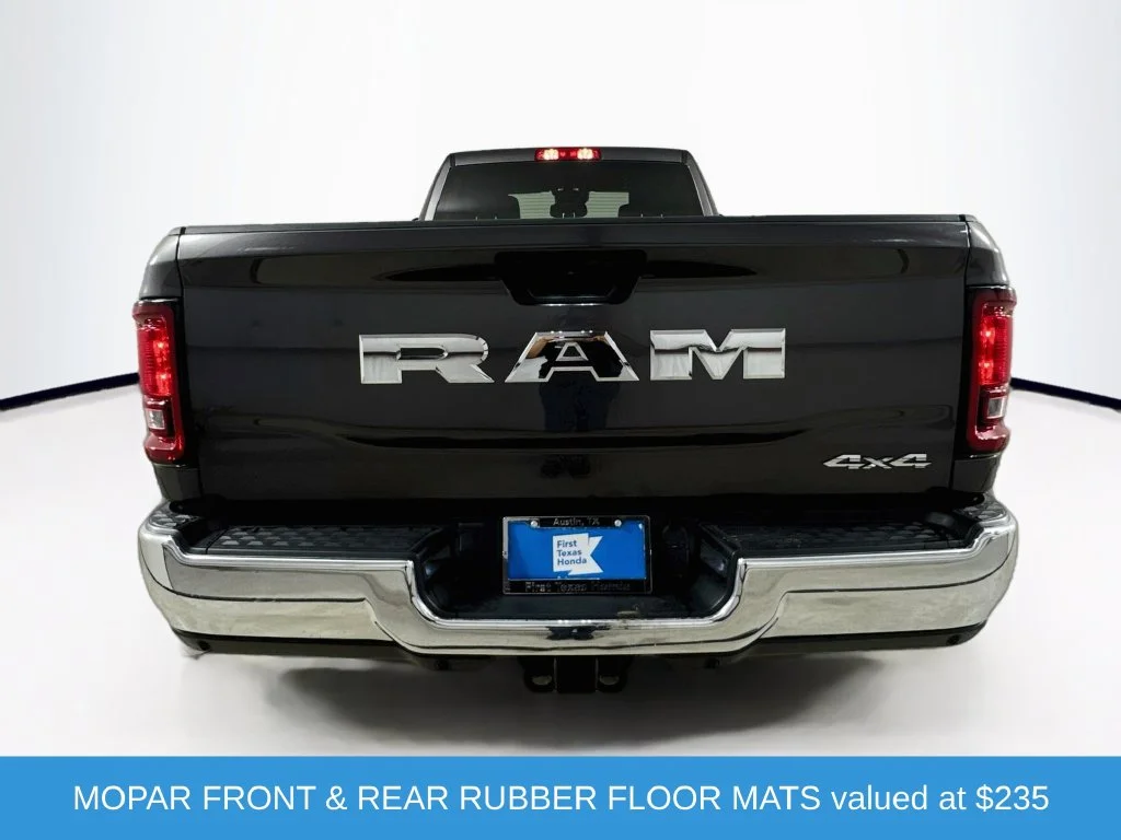 Used 2025 Granite Crystal Metallic Clearcoat Ram Tradesman image 7