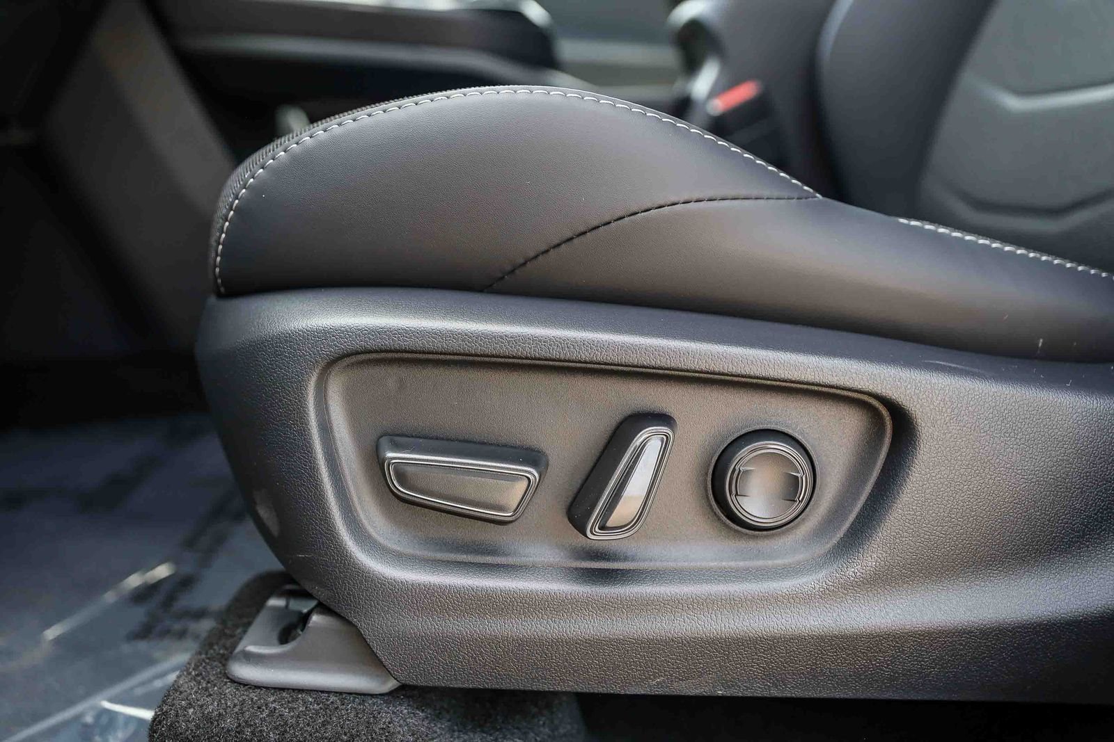 2026 Toyota C-HR SE - Photo 20