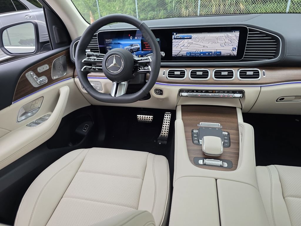 New 2026 MANUFAKTUR Alpine Grey Mercedes-Benz GLS 450 image 9