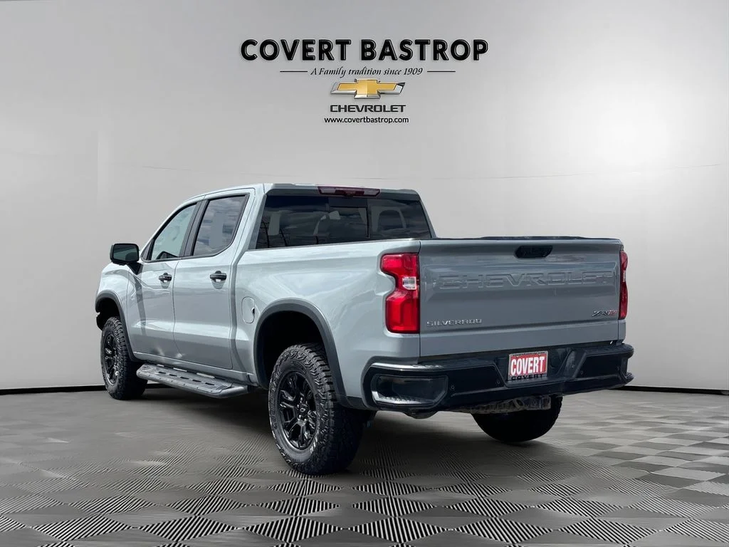 Used 2024 Gray Chevrolet ZR2 image 4