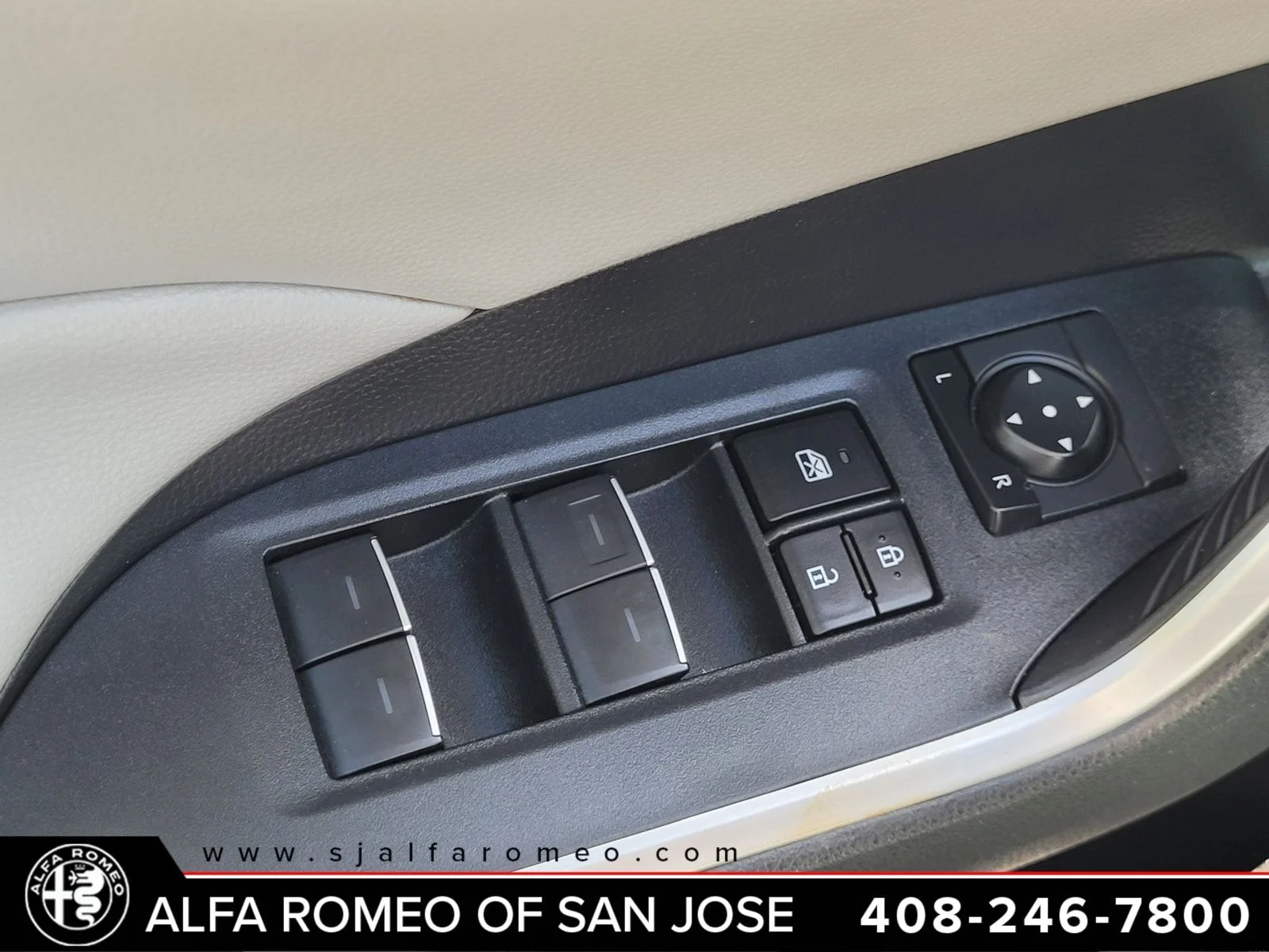 Used 2023  Toyota XLE image 20
