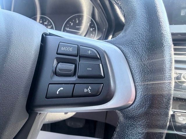 Used 2018 Green BMW xDrive28i image 11