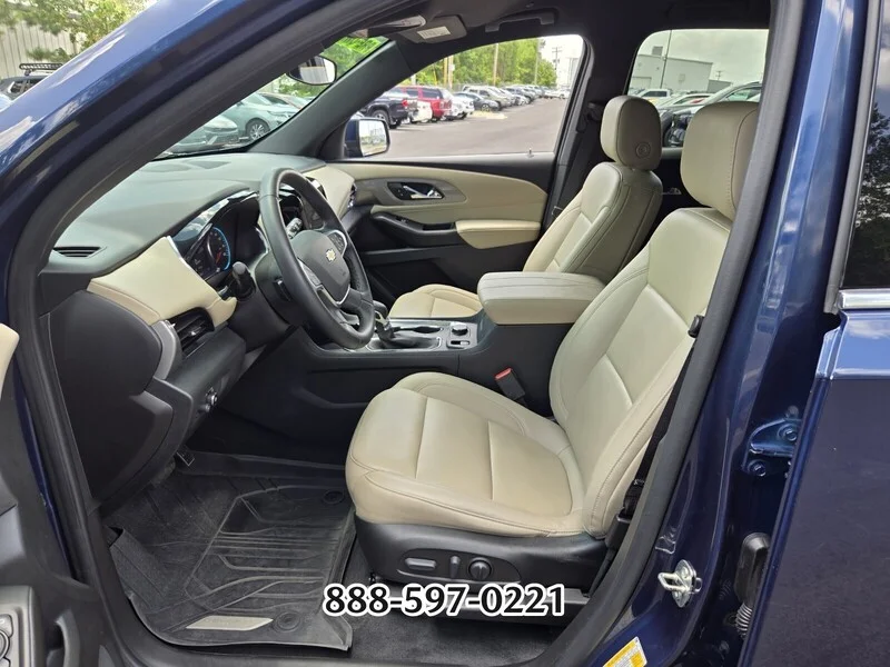 Used 2023 Blue Metallic CHEVROLET LT LEATHER image 10