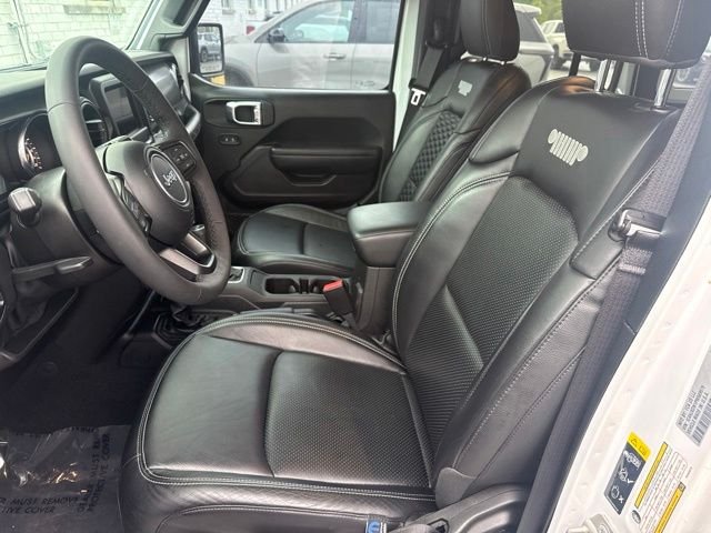 Used 2023 White Jeep Sport S image 9