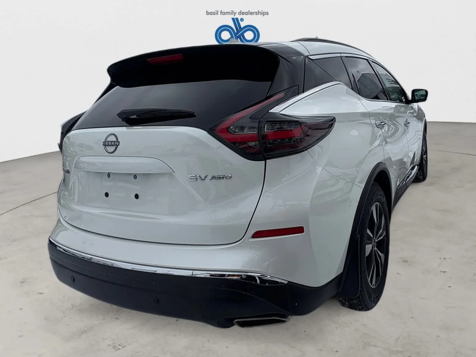 Used 2024 Pearl White Tricoat Nissan SV image 7