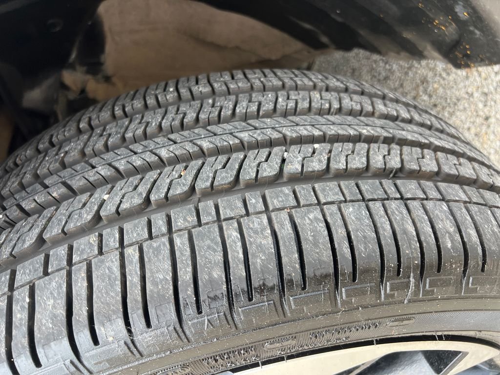 Used 2024  Mitsubishi SE image 9