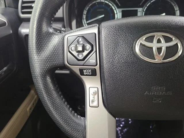 Used 2016 Blizzard Pearl Toyota Limited image 28