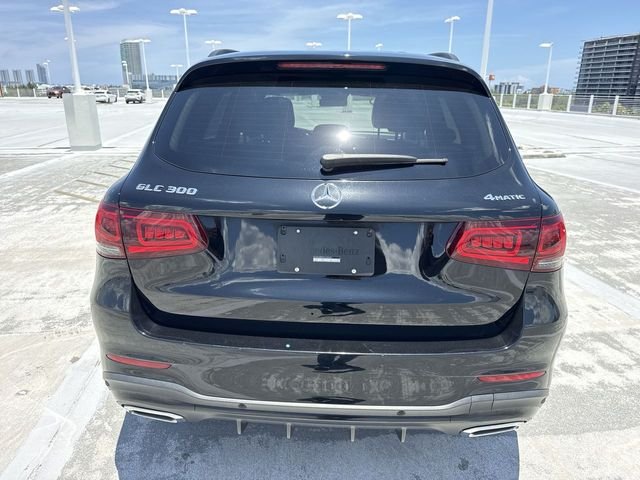 Used 2022 Black Mercedes-Benz GLC 300 image 24