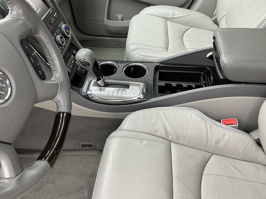 Used 2015 White Opal Buick Premium image 14