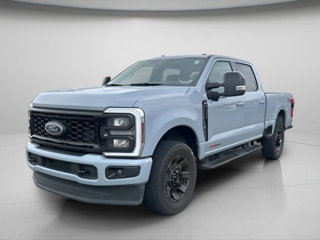 Used 2024 Gray Metallic Ford Lariat image 9