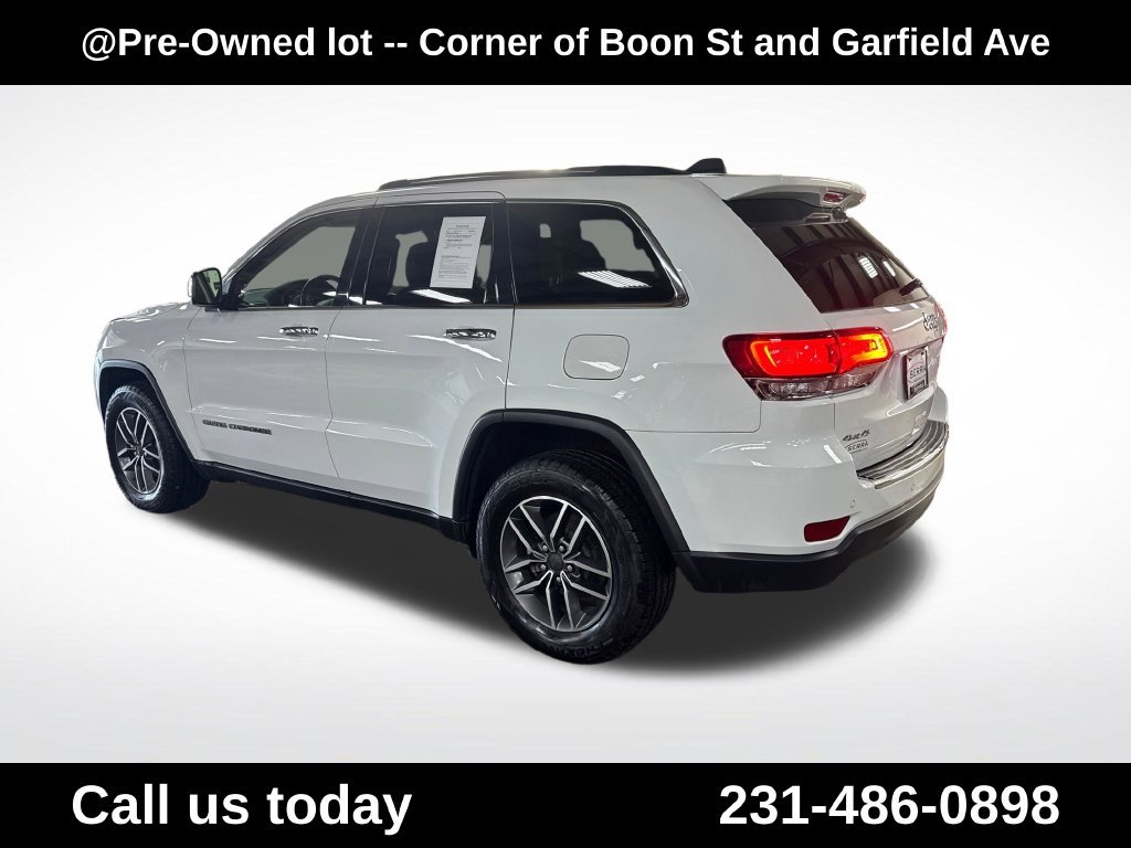 Used 2020 White Jeep Limited image 3