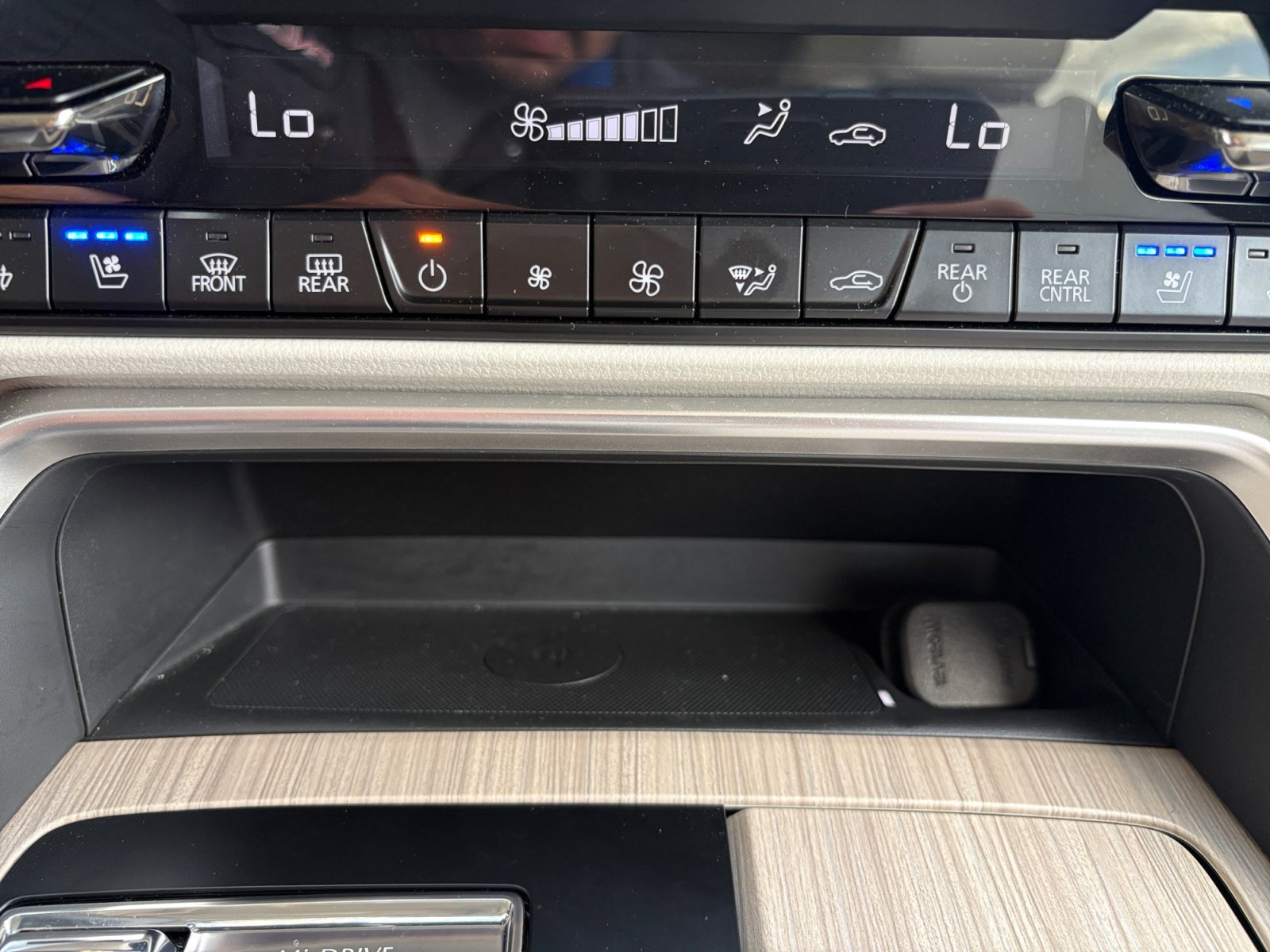 Used 2026 Platinum Quartz Mazda Premium Plus image 23