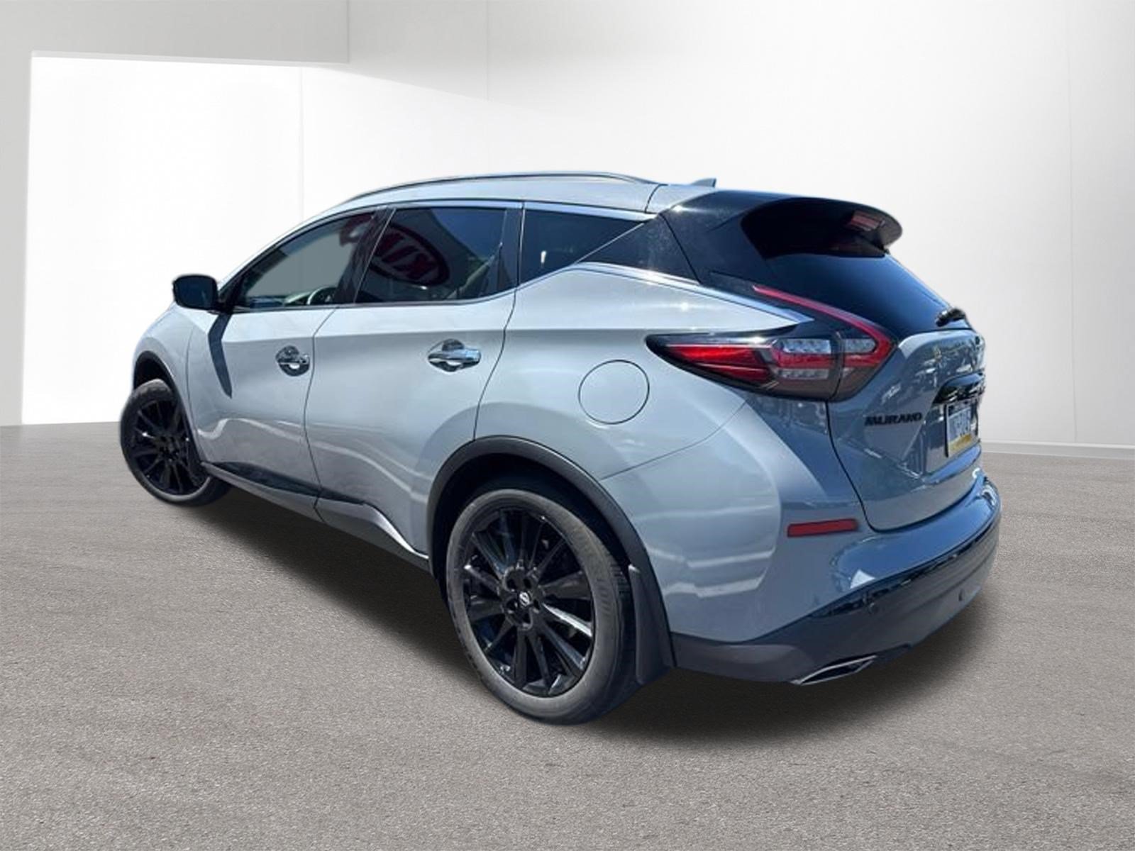 Used 2023 Boulder Gray Pearl Nissan SV image 8