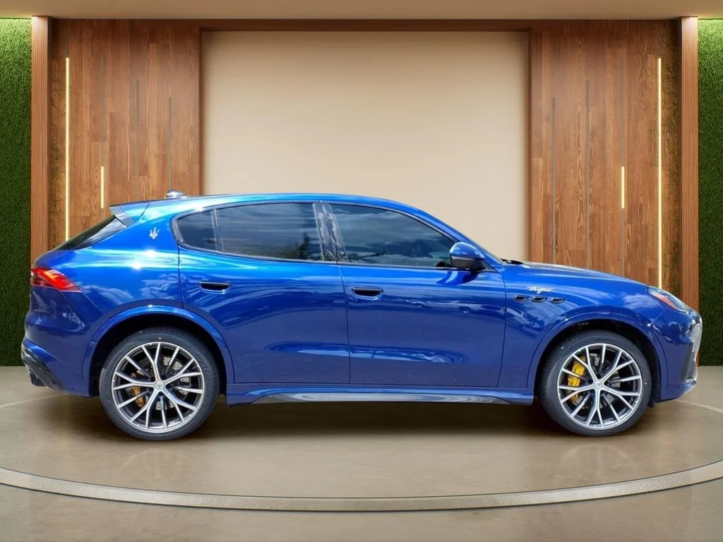 Used 2024 Blue Maserati Trofeo image 35