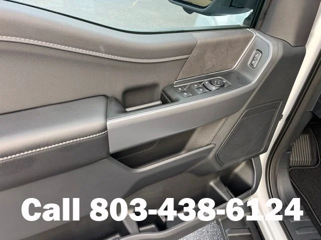 New 2026 Oxford White Ford XLT image 8