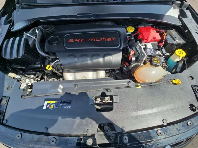 Used 2019 Black Jeep Latitude image 32