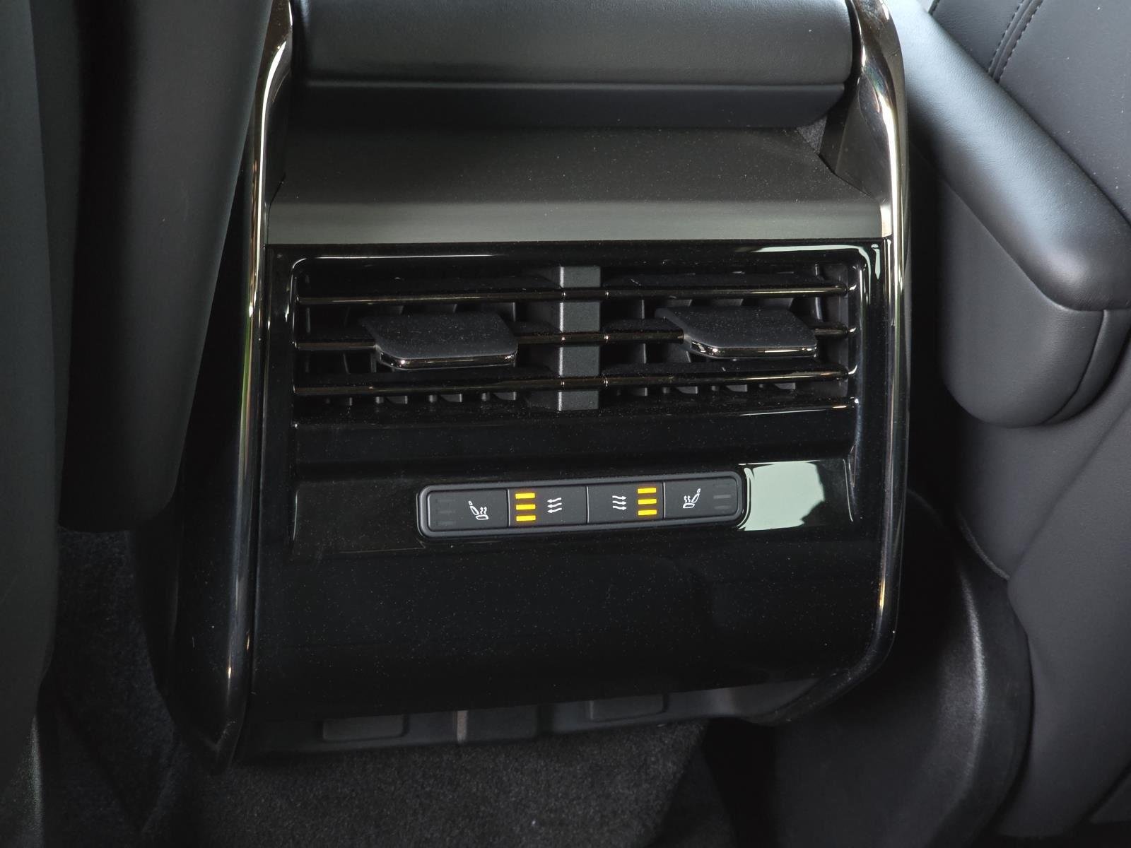 Used 2025 Varesine Blue Metallic Land Rover SE image 34