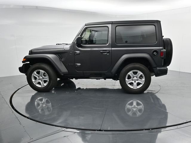Used 2023 Crystal Metallic Jeep Sport S image 4