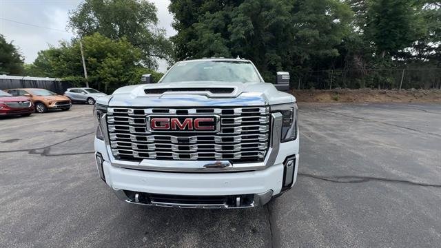 2026 GMC Sierra 3500HD Denali - Photo 37