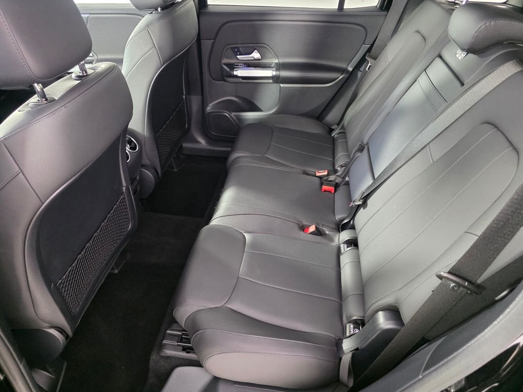 Certified Used 2025 Black Mercedes-Benz GLB 250 image 12