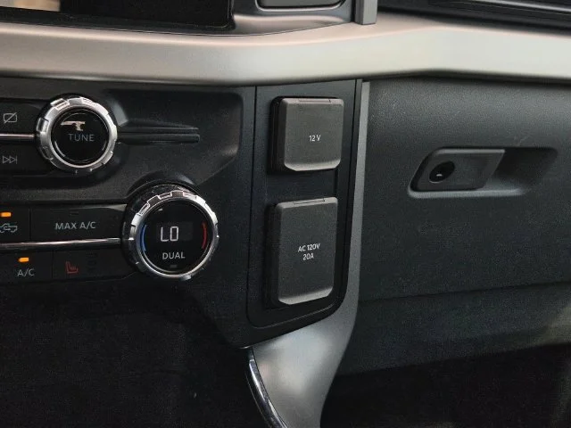 Used 2021 Blue Metallic Ford XLT image 21