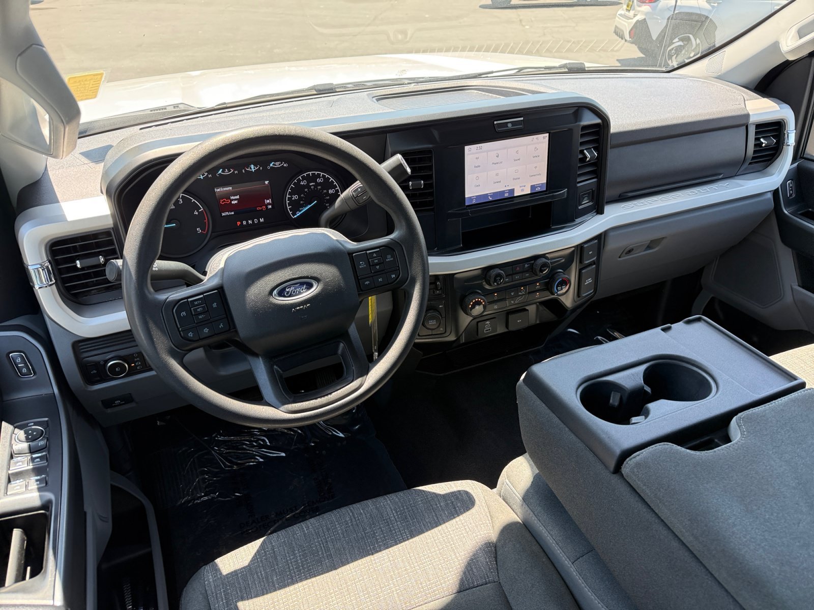 Used 2025 Oxford White Ford XLT image 14