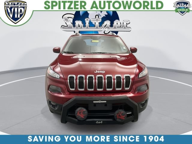 Used 2015 Deep Cherry Red Crystal Pearlcoat Jeep Latitude image 5