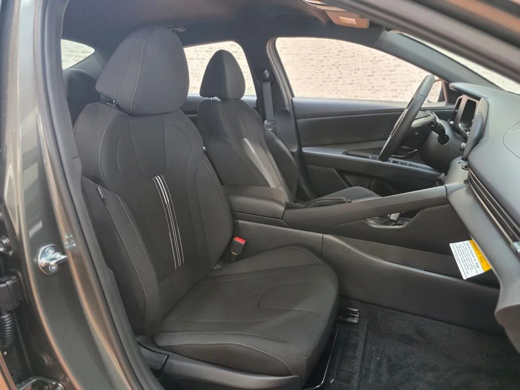 New 2026 Amazon Gray Hyundai SEL Sport image 9