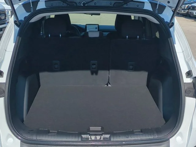 New 2026 Oxford White Ford Active® image 13