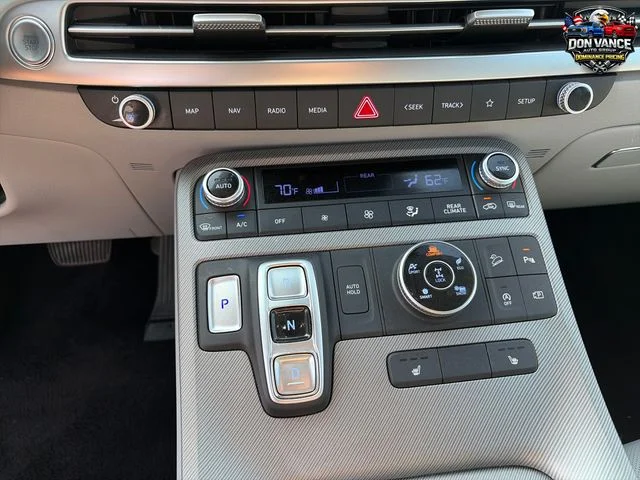 Used 2025 Black Hyundai SEL image 18