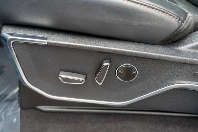 Used 2023 Gray Ford Raptor image 23