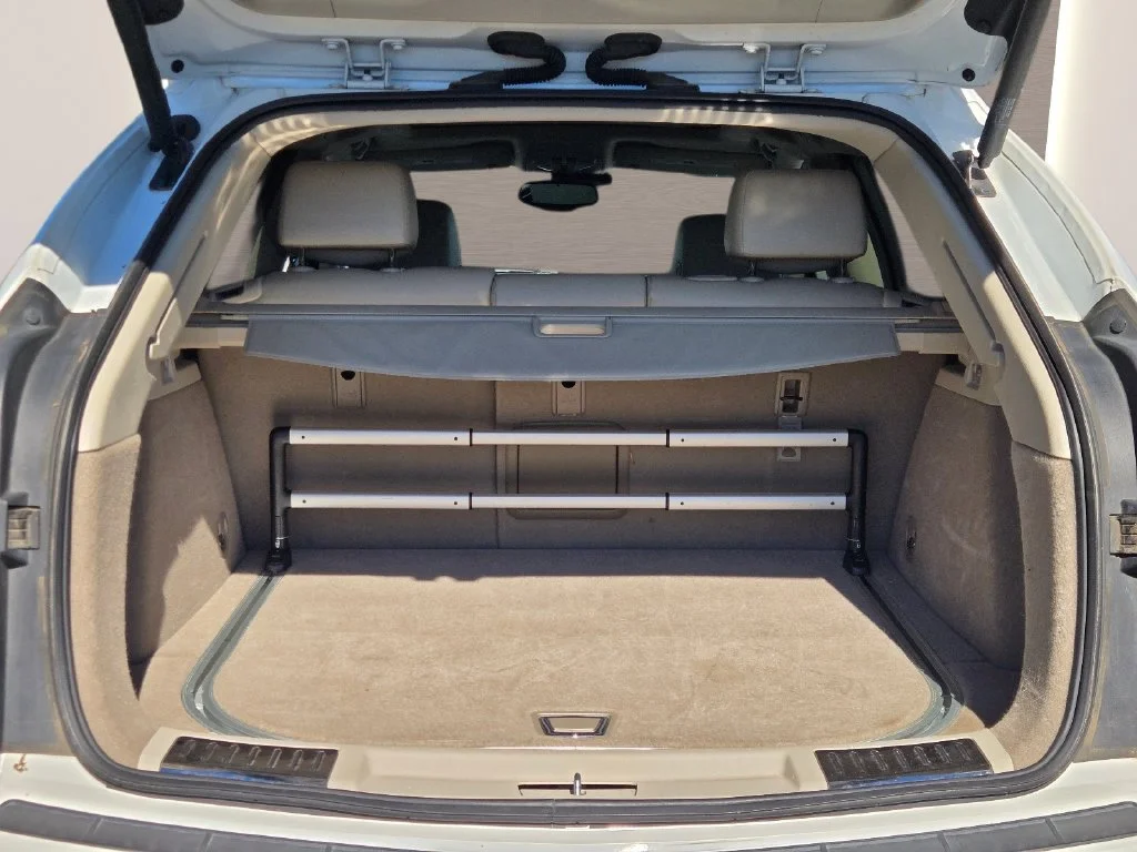 Used 2016 PLATINUM ICE TRICOAT Cadillac Luxury Collection image 13