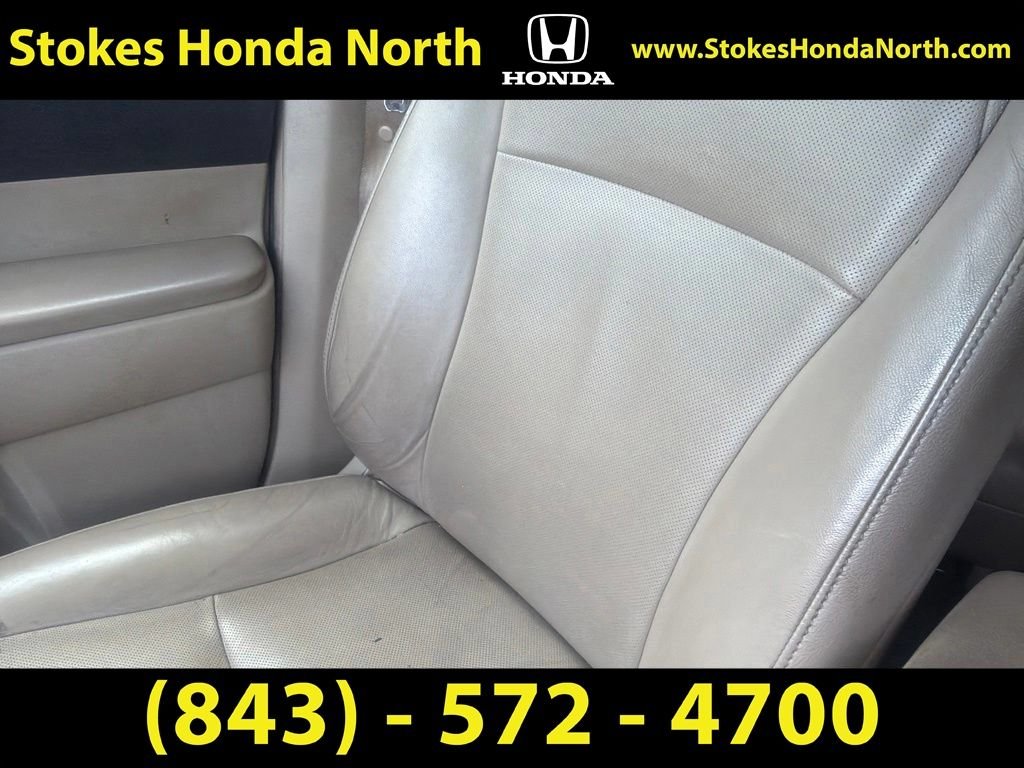 Used 2013 Blue Toyota Limited image 6