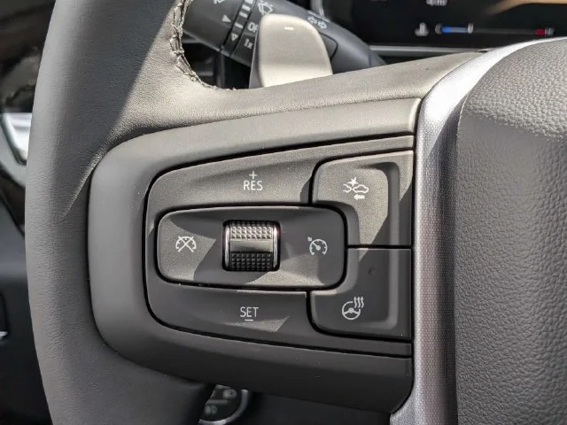 New 2026 Glacier White Tricoat GMC SLT image 25