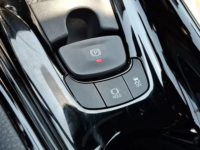 Used 2020 White Toyota XLE image 23
