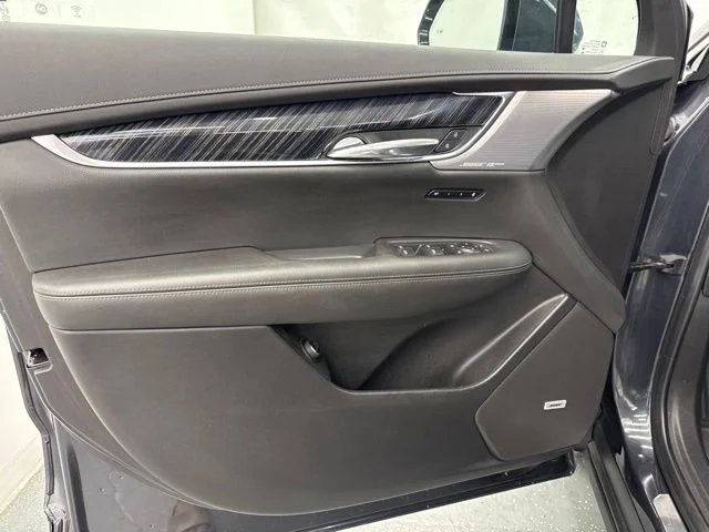 Used 2023 Green Cadillac Premium Luxury image 20