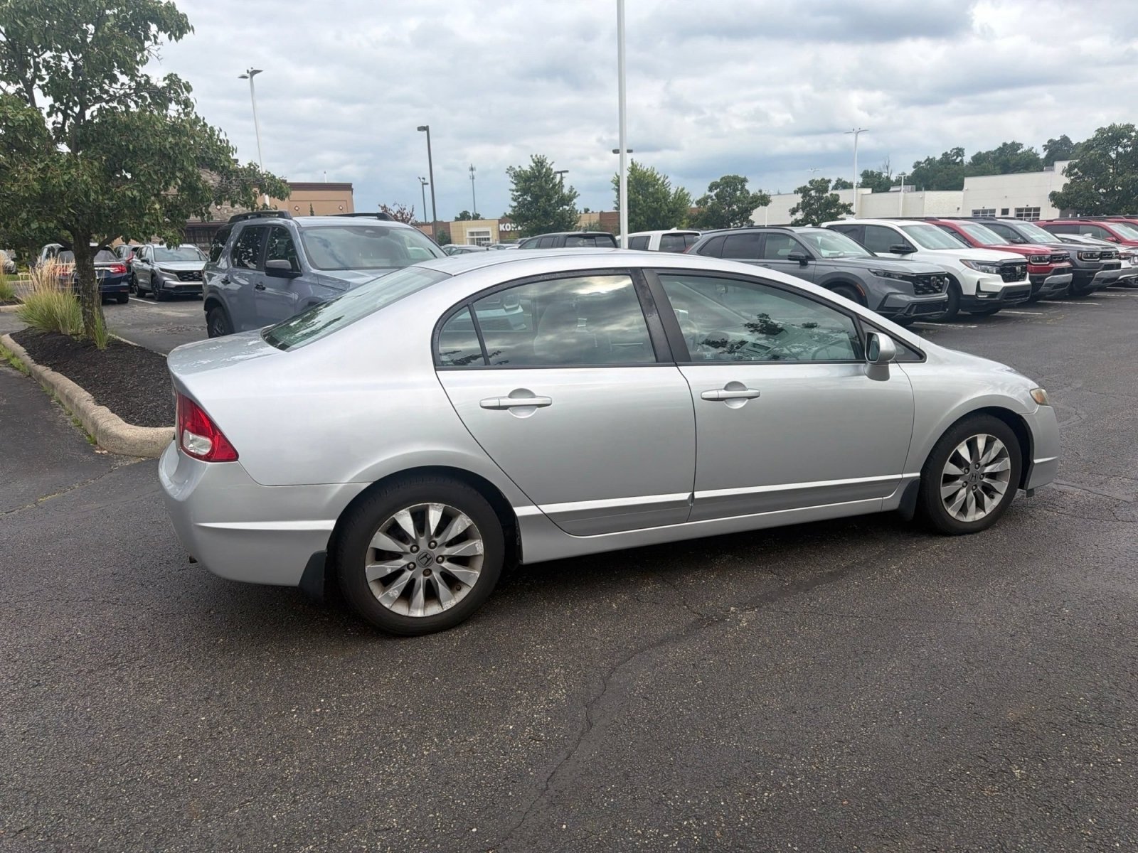 Used 2011 Alabaster Silver Metallic Honda EX image 4