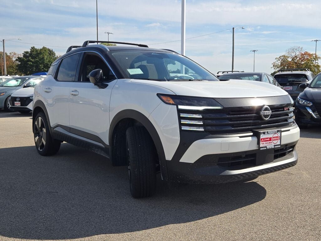 New 2026 White Nissan SR image 5