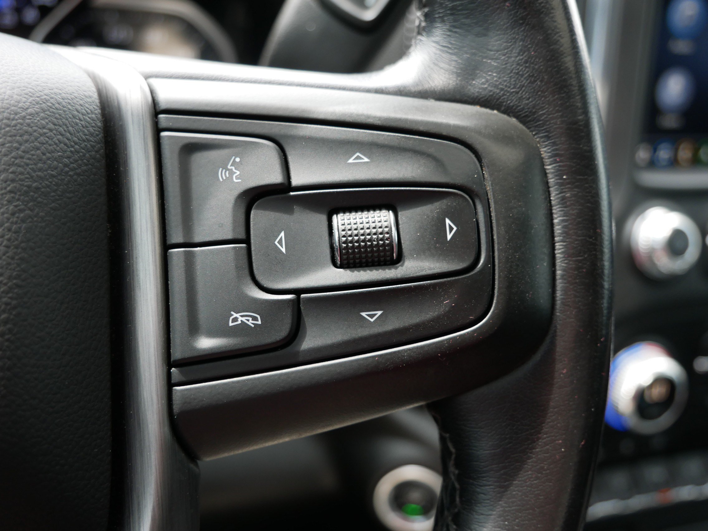 Used 2020 Summit White GMC Denali image 28